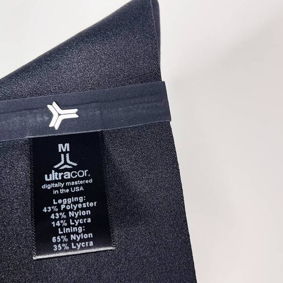 Ultracor Medium M Green Black Camo Stars Knockout Leggings Patent Print Workout - Picture 8 of 12